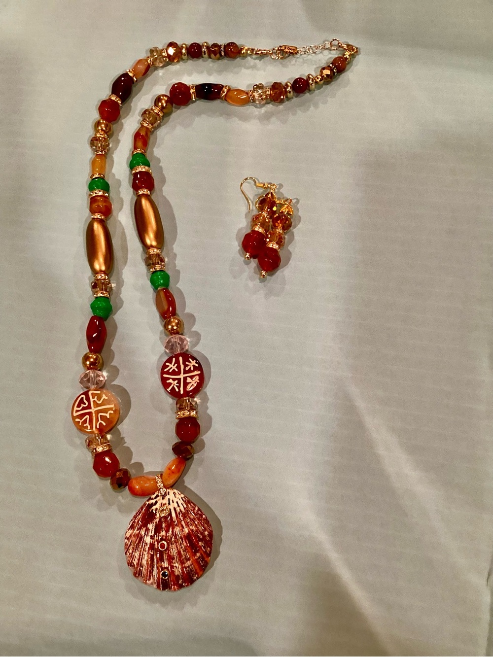 Artisan Crafted Natural Embellished Beaded Shell Necklace and Matching Earrings - Picture 4 of 9